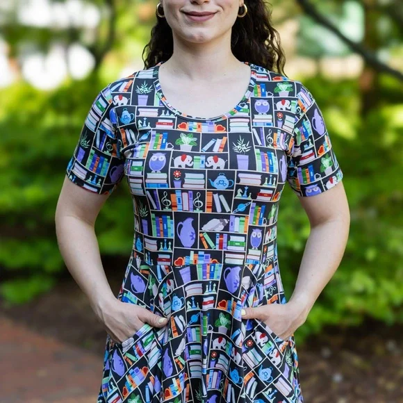 NWT Svaha USA Once Upon A Time Twirl Dress Colorful Patterned Midi Dress NWT Svaha USA Once Upon A Time Twirl Dress Colorful Patterned Midi Dress